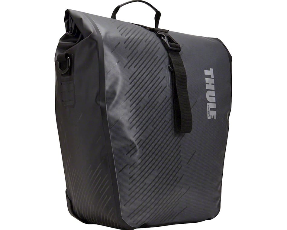 Thule shield best sale pannier large